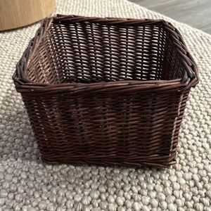 brown wicker basket